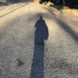 expat-working-abroad-home-homesick-separation-family