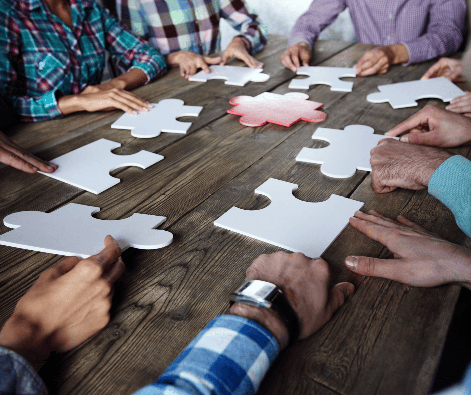 cross-cultural-communication-management-leadership-emerging-market-team-building-global-value-international-Asia-emerging-economies-markets-south-bias-stereotype-collaboration-servant-leader-meeting-decision-making-consensus